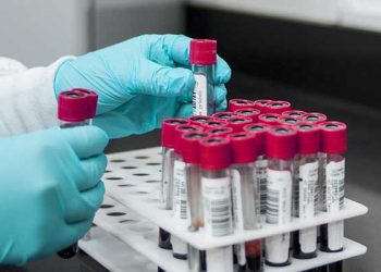 DUI 처벌 피하려 증거 보관실서 샘플혈액 훼손한 셰리프 직원