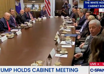 트럼프 “베네수엘라 지상작전 매우 임박 ” 상륙예고