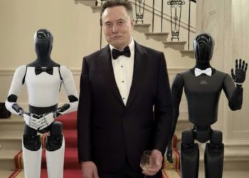 머스크 “10~20년 안에 노동은 선택…돈 사라지고 ‘에너지’가 화폐 될 것”