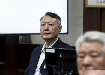 윤석열, 일 언론과 인터뷰 “계엄, 국가위기 상황서 비상사태 선언한 것”