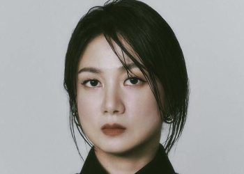 박나래, 전 매니저 공갈 혐의 맞고소…진흙탕 싸움 양상