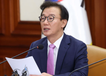 통일교 간부, “민주 전재수에게 돈 줬다”