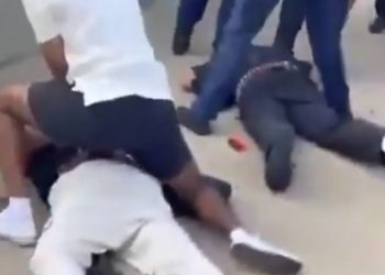 (4보)시드니 총격범은 50세 아버지와 24세 아들