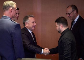 젤렌스키 “전쟁 끝낼 평화협정 며칠내 마무리”