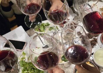 소주 대신 샹파뉴 …  라미라다 꽃돼지에서 열린 돼지갈비와 와인의 실험