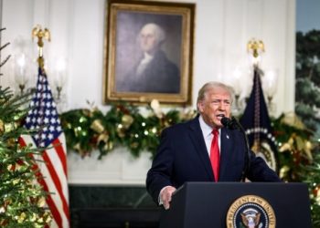 트럼프, 크리스마스 ‘앞뒷날’ 공휴일 지정 행정명령 … 24-26일 휴무