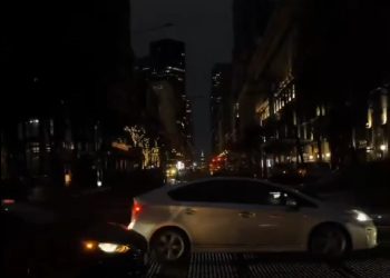 샌프란 도심 대규모 정전사태 … 교통마비, 오페라 취소