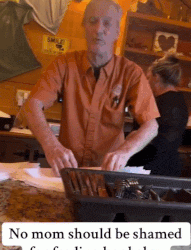 식당서 모유 수유했다 쫒겨난 미 여성 식당 영상 논란