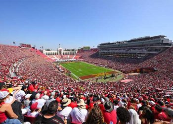 USC도 소파이 스타디움 홈구장? … 트로전스 홈구장 바꾸나