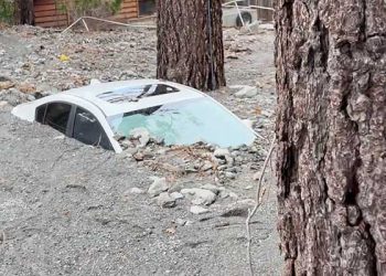 폭우가 마을 삼켰다 … 캘리포니아, 주택·차량 대거 매몰