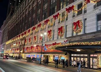 뉴욕 메이시스 화장실서 LA셰리프국 직원 무차별 흉기 피습