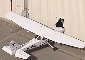 [이런일도] ‘간 큰 도둑’ .. 밴나이스 공항서 비행기 훔치려다 이륙 못해