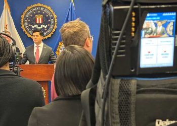 LA·OC 겨냥 새해전야 연쇄 폭탄테러 음모 … 극좌 조직원 4명 체포