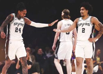 레이커스, 4강 탈락 …  샌안토니오에 패해