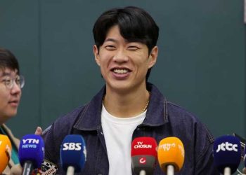 빅리그 향하는 송성문 “마차도와의 호흡·스킨스와의 맞대결 기대”