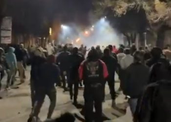 ‘최악의 경제난’ 이란 시위 유혈사태 비화  … 시위대 등 6명 사망