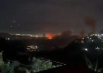 미국, 베네수엘라 침공 개시 …  폭발음·저공비행, 비상사태 선포 “미 공격에 모든 병력 총동원”