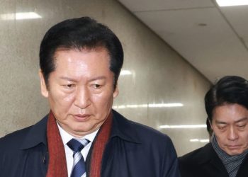 민주당 ‘공천 뇌물 게이트’ 확산 … 강선우·김병기 제명