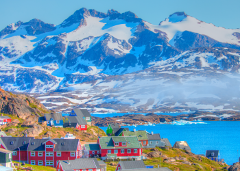 트럼프, 그린란드 주민에 1인당 10만달러 지원금… 덴마크, 즉각 무력대응