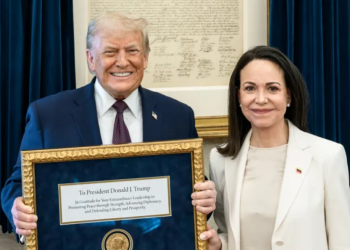 트럼프, 그린란드 야욕 “노벨평화상 수상 실패 탓” 시사