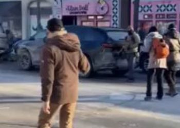 국토안보부 보고서 “‘프레티 총기위협’ 없았다” 시인 … 발포자 2명이었다