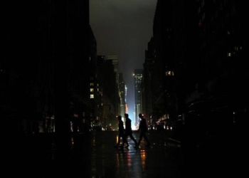 베를린시 전력망 방화 테러로 4일 째 암흑