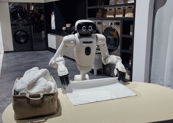 “빵 굽고 빨래까지”…LG 클로이드, 집안일 어떻게 하나보니[CES 2026]