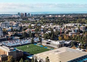 UCLA 운동부, 故 로렌스 “래리” 레인 유산 1,730만달러 기부 받아