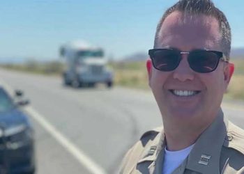 제트블루 항공기서 바지 내리고 성기 노출한 CHP 요원