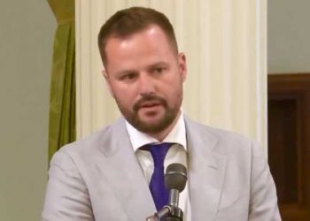 캘리포니아주, 민영 이민구치소에 이익세 부과 추진