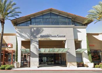 발렌시아 쇼핑몰서 신발 몰카 적발 …치마 속 촬영 남성 체포