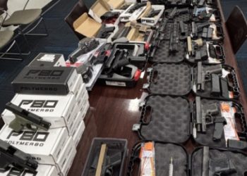 LA 최고 부촌에 ‘전문 사기단 무기고’ 숨어 있었다.