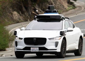 구글 웨이모, 160억 달러 투자유치…기업가치 1260억 달러 등극