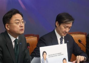 “갑자기 프로포즈 하더니…이젠 ‘김치 싸대기’ 때릴 판”