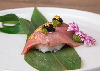 ‘진심을 담은 한 끼’ 라하브라 ‘Sushi Story’ 1주년 … 발렌타인 위크 40% 할인