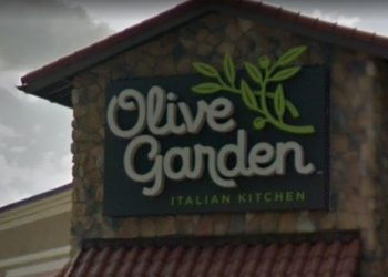 “튀김기에 스스로 머리 넣어” … 올리브 가든서 참혹한 죽음