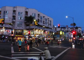 LA 웨스트레이크 편의점 트랜스젠더 업주 상대 증오범죄