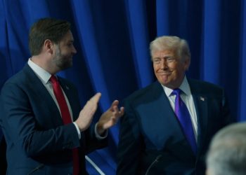 트럼프 하루만에 글로벌 관세 5% 인상 .. “10%에서 15%로 즉시 인상”