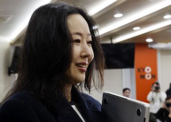 민희진, 왜 256억 포기 제안했나 … “꽃놀이패”