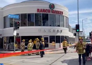 LA 랜치마켓서 할머니 운전자 차량돌진 참사, 9명 사상