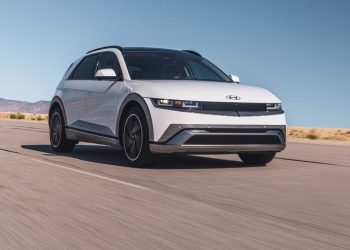 美 전기차 시장서 테슬라 존재감 급감…현대차, 추격 ‘고삐’