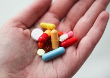 보육교사가 유아들에게 약물 먹여 … 부모들 분노