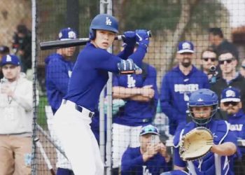 이정후, MLB 시범경기 2경기 연속 안타…’리드오프’ 김혜성도 안타 생산