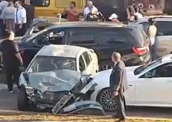 밴나이스서 차량 연쇄 추돌…최소 1명 병원 이송