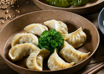 “비행기서 만두 먹다 ‘죽을 뻔’”…아메리칸 항공 상대 소송