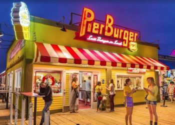 산타모니카 피어 햄버거집 앞 집단 패싸움 총격전 비화