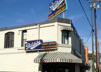 LA 100년 전통 필립 레스토랑 … “톱밥 사라진다”