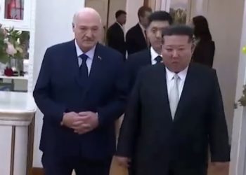 ‘친러’ 벨라루스 대통령 첫 방북…김정은 환대