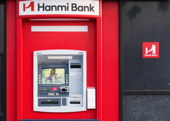 [단독] “노래방 회식 상사가 성희롱?” … 한인은행 직원, “피해자 보복 .. 가해자 승진” 주장 소송