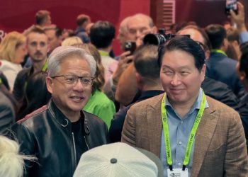 “젠슨♡SK하이닉스” … 최태원, 산호세 GTC서 젠슨 황 만나